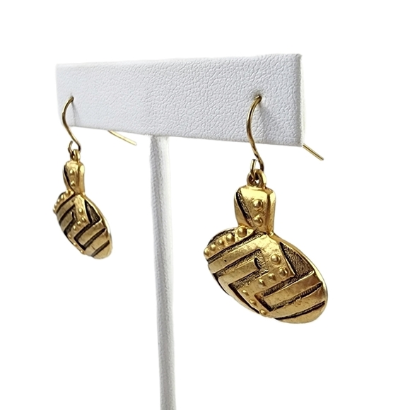 Chico's dangle earrings with metal tooling antique gold tone black details - Picture 3 of 11